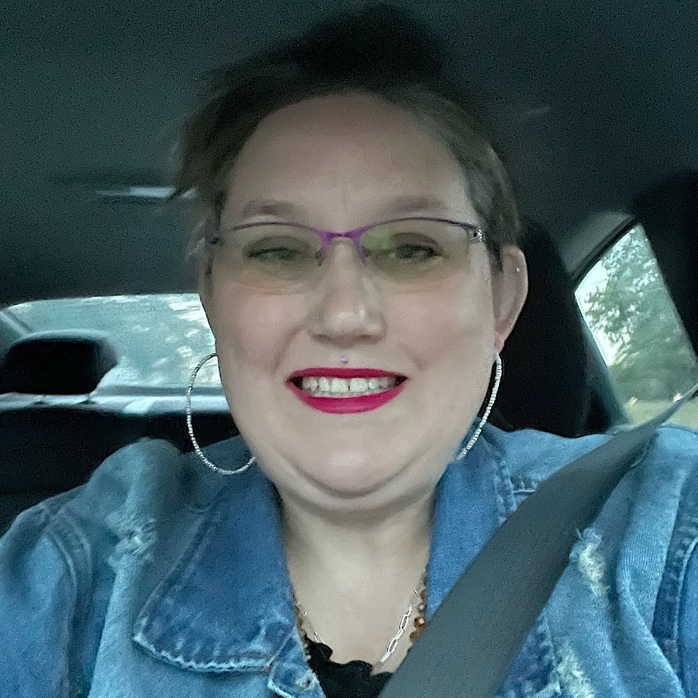 Meet your Posher, Alecia